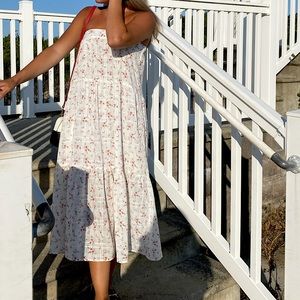 Long floral dress, can be worn as a long skirt!